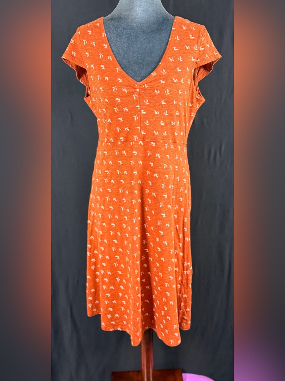 Toad&Co Orange V-Neck Midi Dress with White Leaf Print Tencel Organic cotton